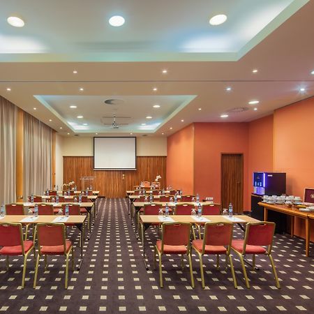 Verdi Budapest Aquincum Luaran gambar