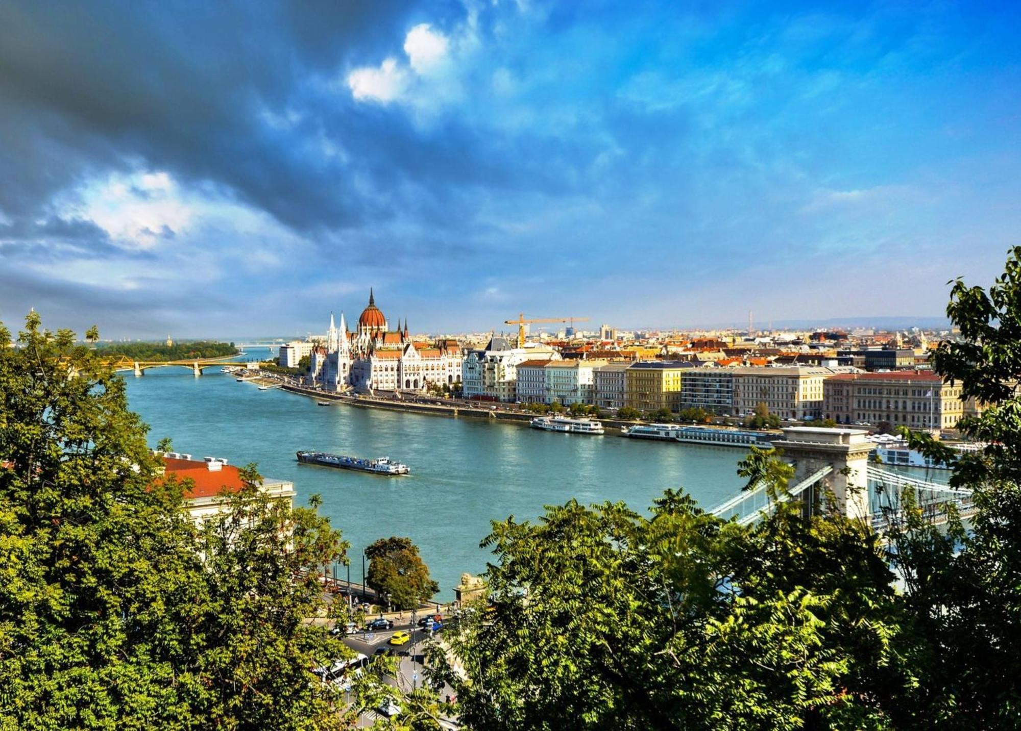 Verdi Budapest Aquincum Luaran gambar